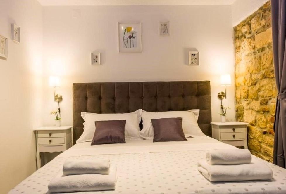 XIV Century Rooms Kaštela Exteriér fotografie