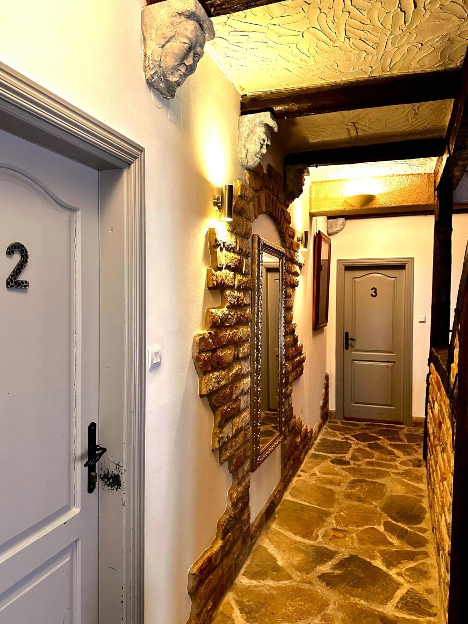 XIV Century Rooms Kaštela Exteriér fotografie