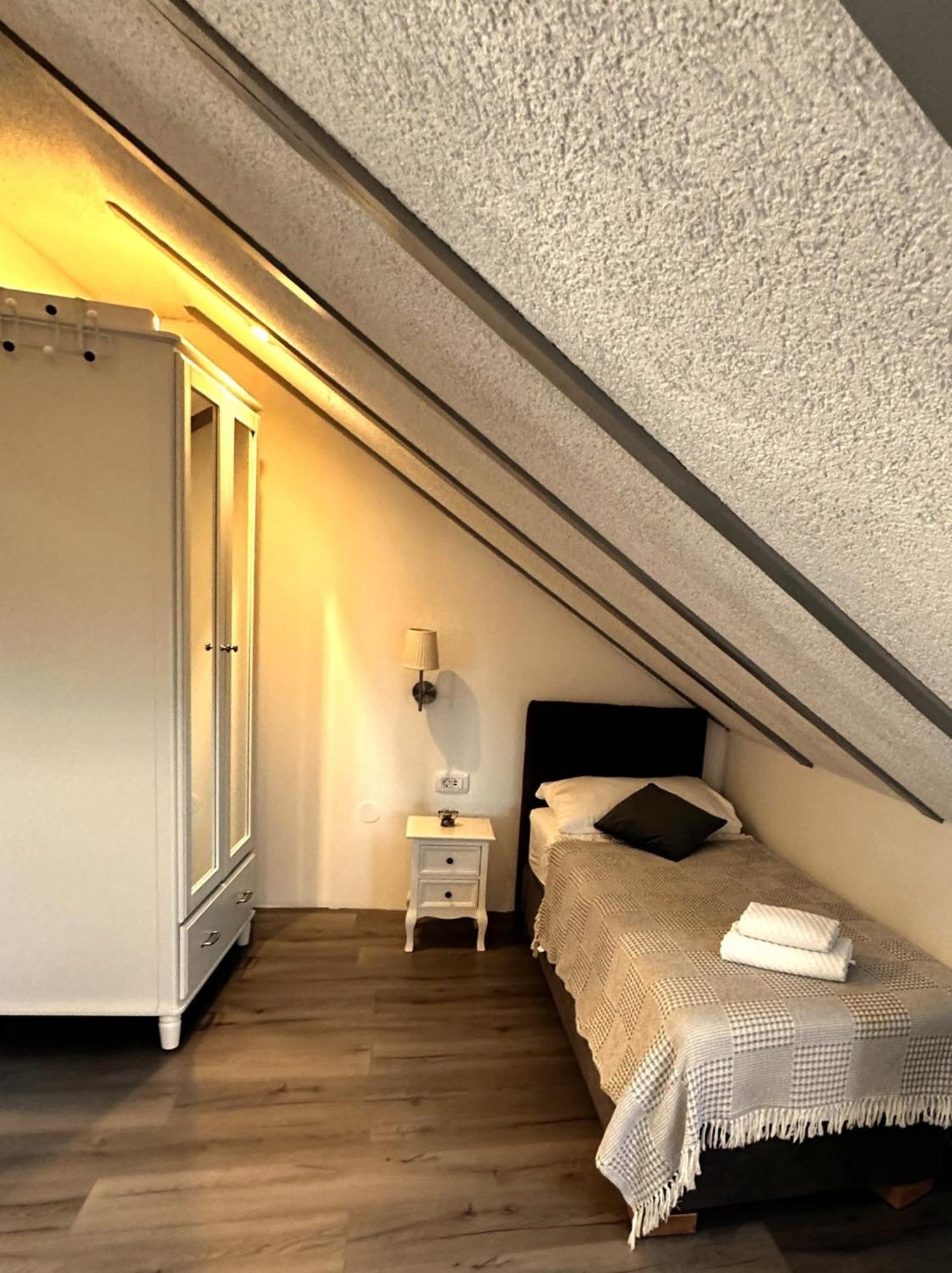 XIV Century Rooms Kaštela Exteriér fotografie