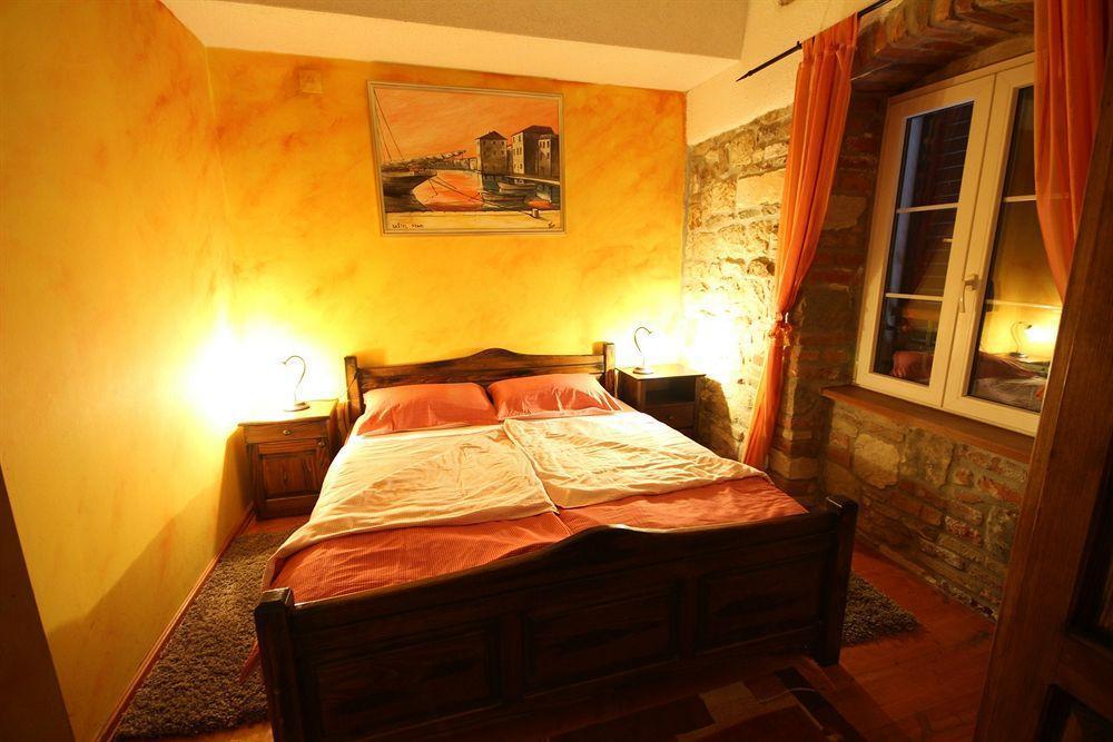XIV Century Rooms Kaštela Exteriér fotografie