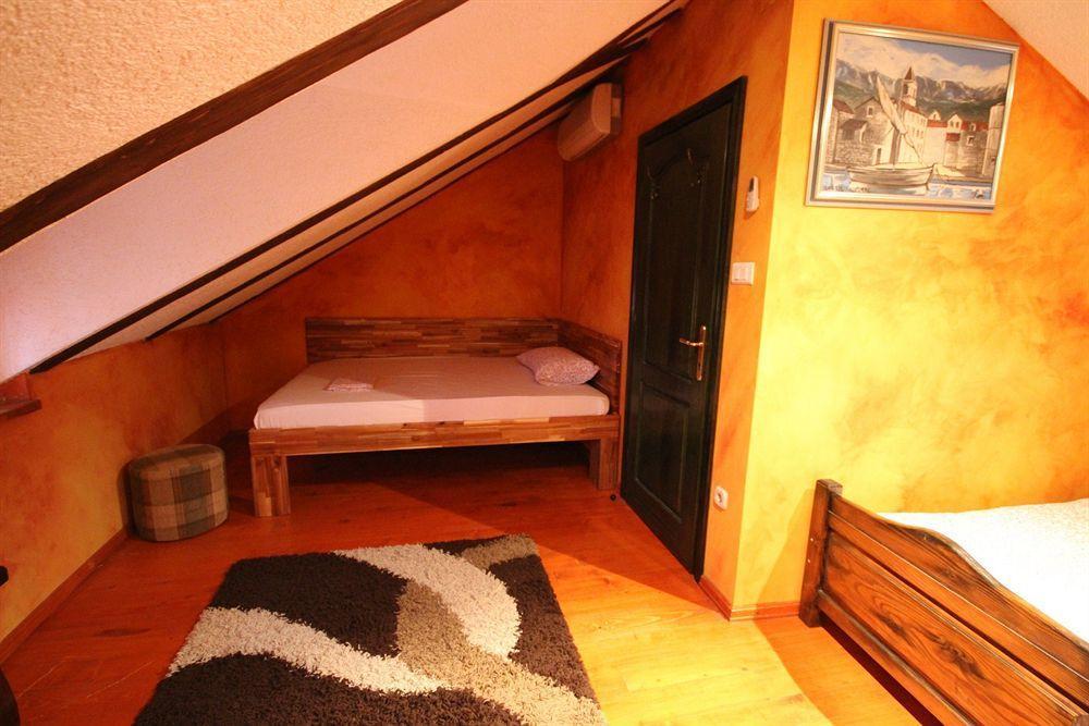XIV Century Rooms Kaštela Exteriér fotografie