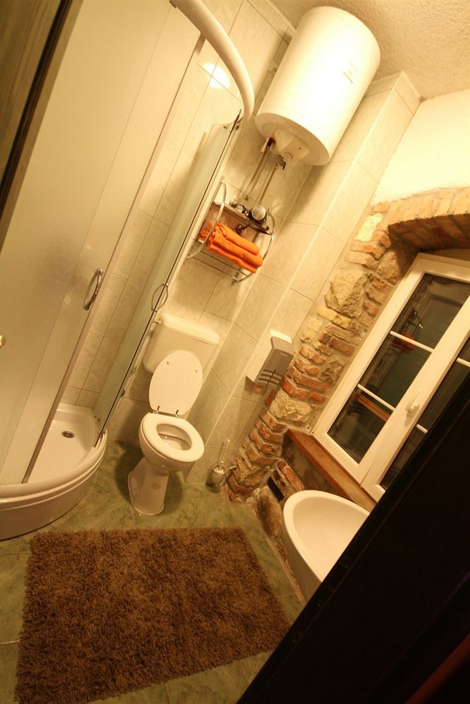 XIV Century Rooms Kaštela Exteriér fotografie